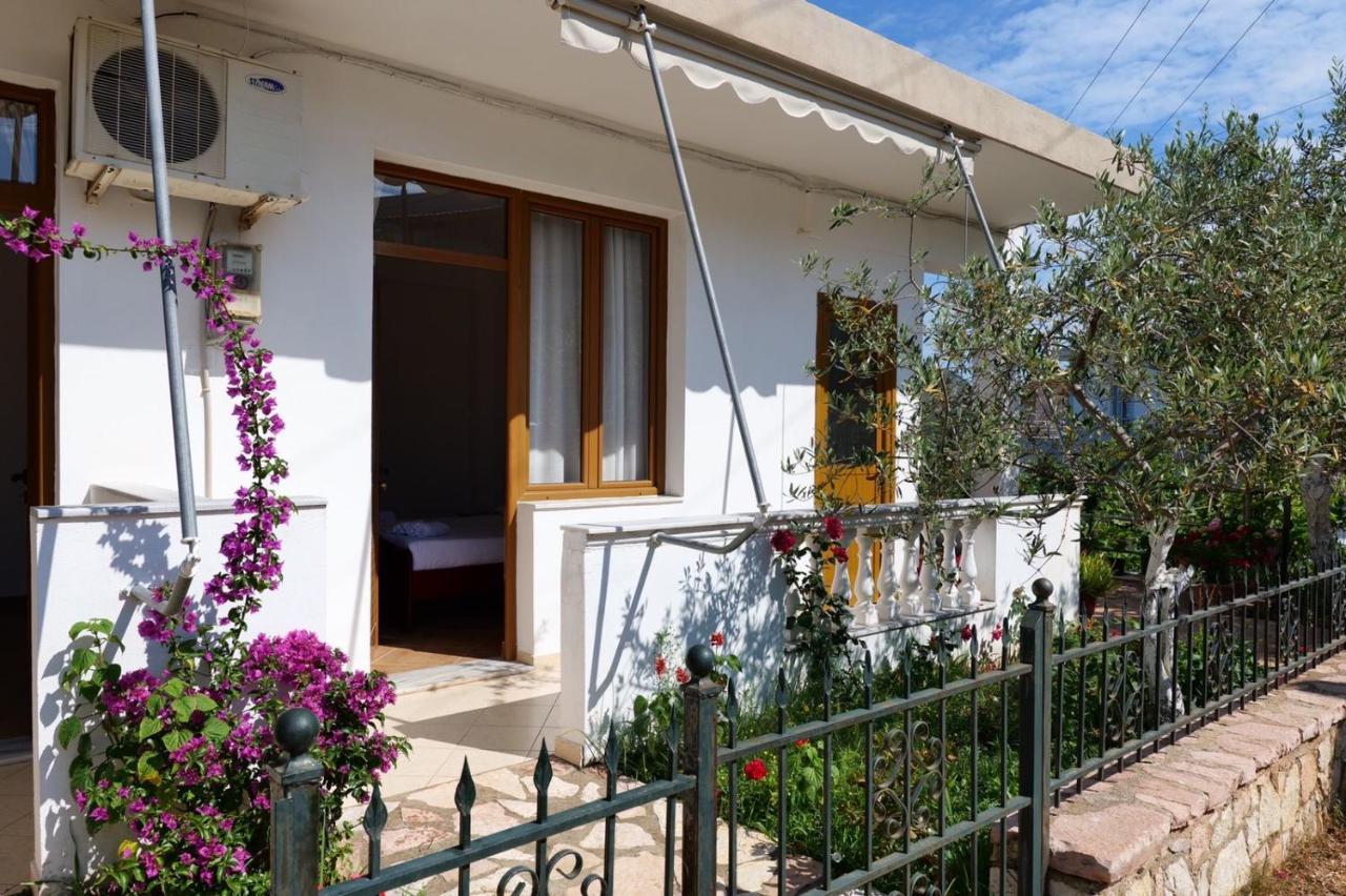 Vita Apartment - Spacious Garden And Balcony 5 Min To Beach & Center คซามิล ภายนอก รูปภาพ