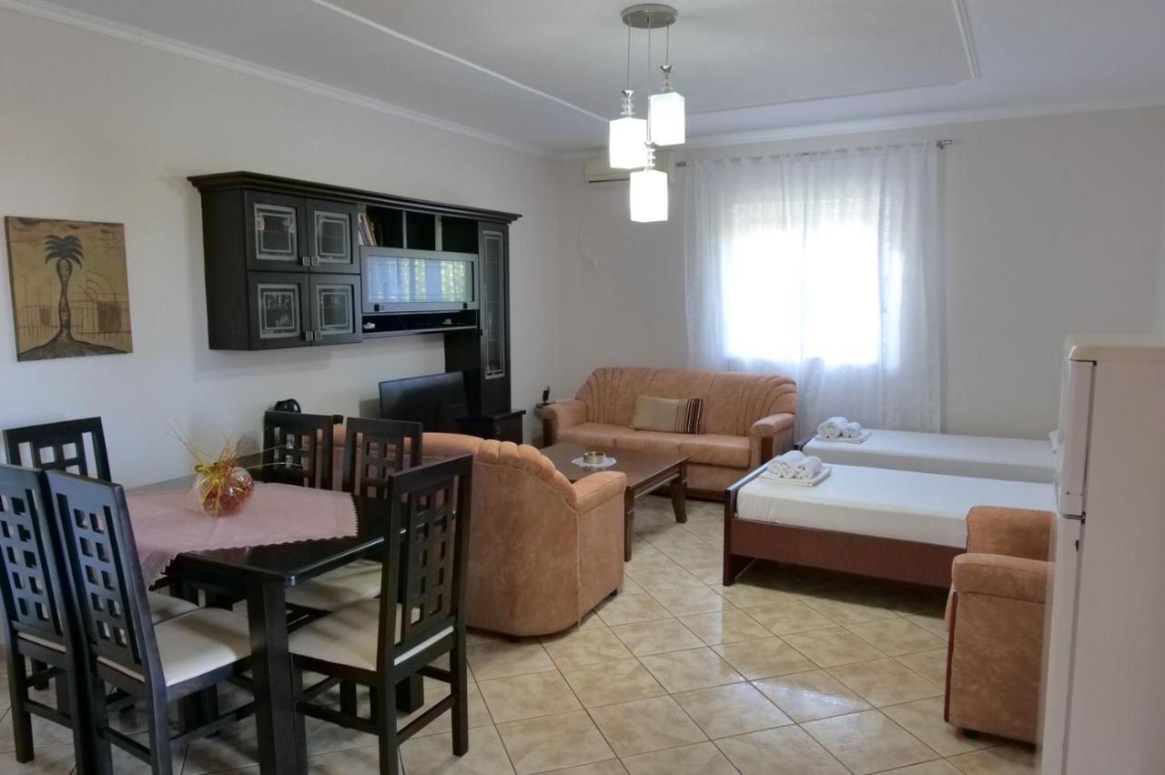 Vita Apartment - Spacious Garden And Balcony 5 Min To Beach & Center คซามิล ภายนอก รูปภาพ