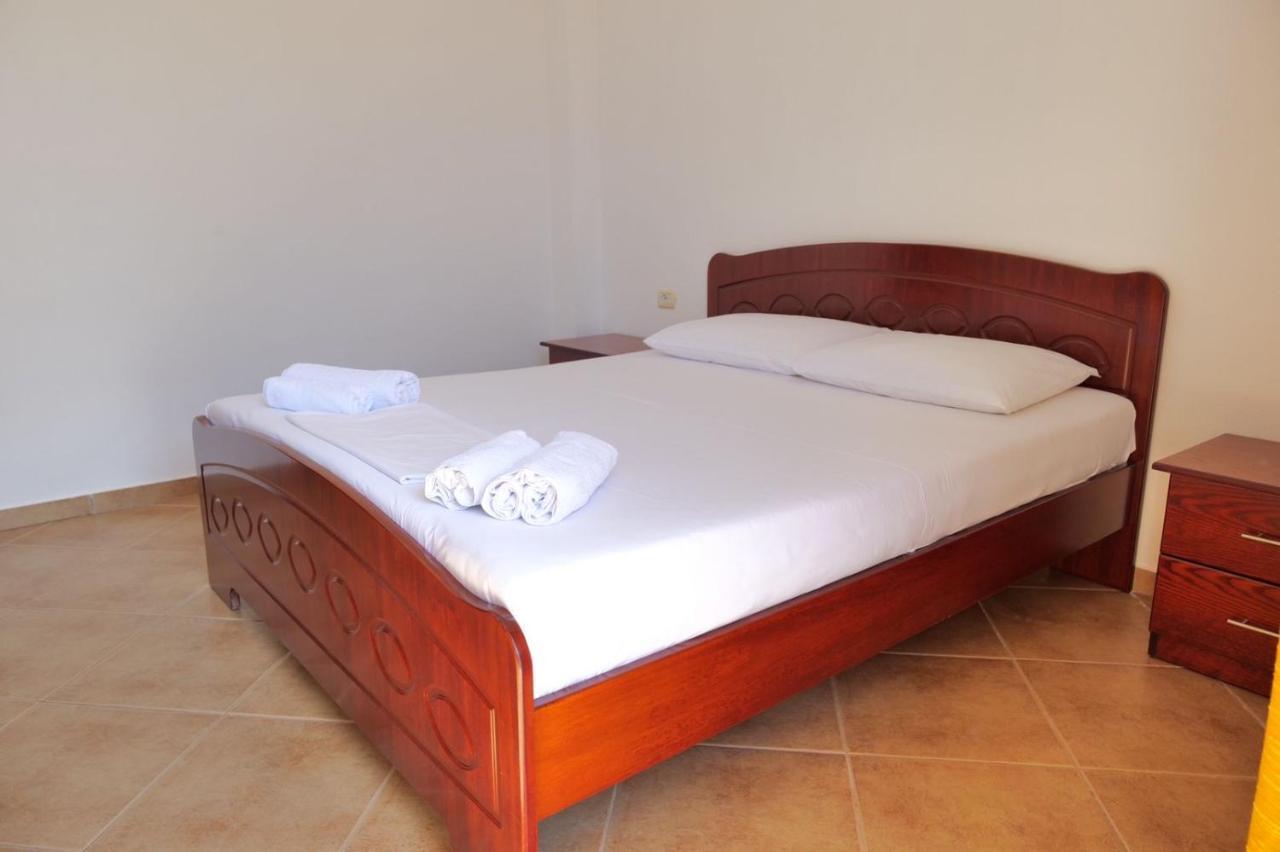 Vita Apartment - Spacious Garden And Balcony 5 Min To Beach & Center คซามิล ภายนอก รูปภาพ