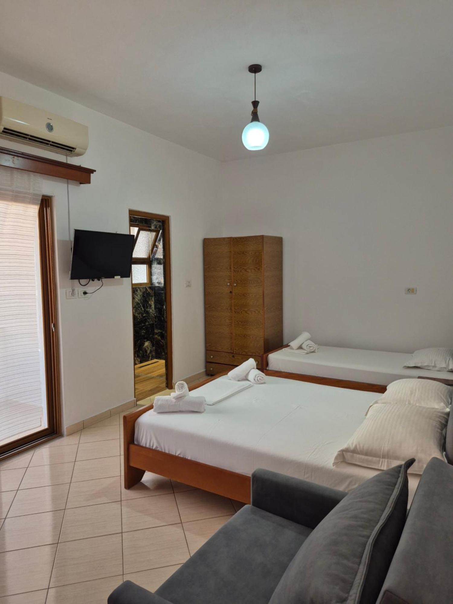 Vita Apartment - Spacious Garden And Balcony 5 Min To Beach & Center คซามิล ภายนอก รูปภาพ